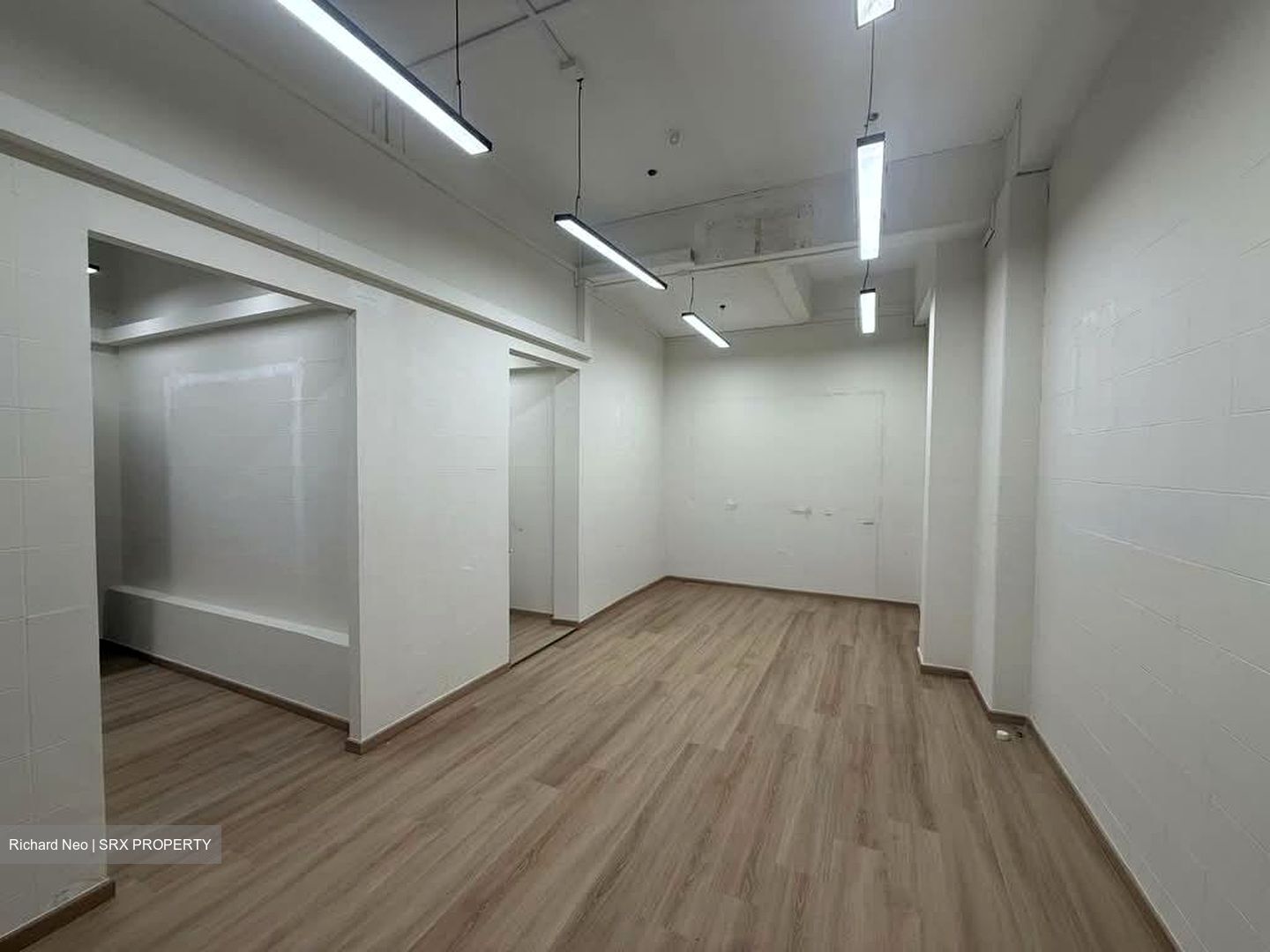 Yishun Street 11 (D27), Shop House #573458201